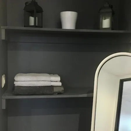 T1 Bis Hyper Centre, Jolie Vue Balcon, Commerce, Bus A 50 M, Parking Apartment *